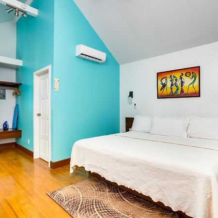 Harbour View Boutique Hotel & Yoga Retreat Belize City Exterior photo