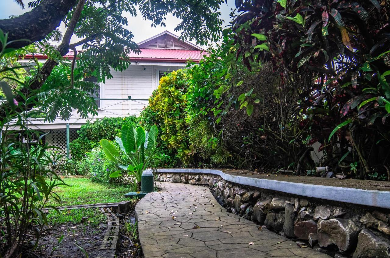 Harbour View Boutique Hotel & Yoga Retreat Belize City Exterior photo